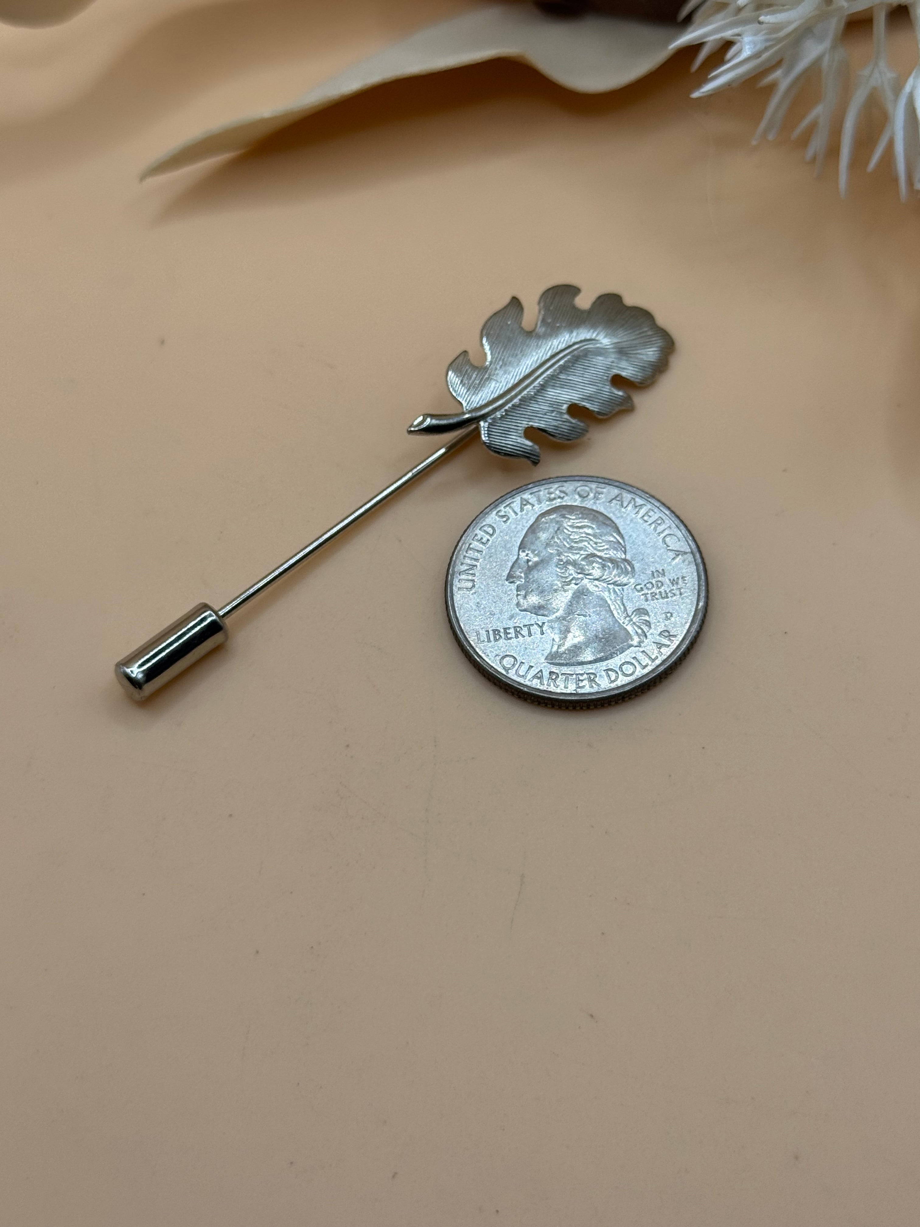 Silver Tone Oak Leaf Stick Pin Lapel Hat Scarf Jacket Nature Brooch Pin