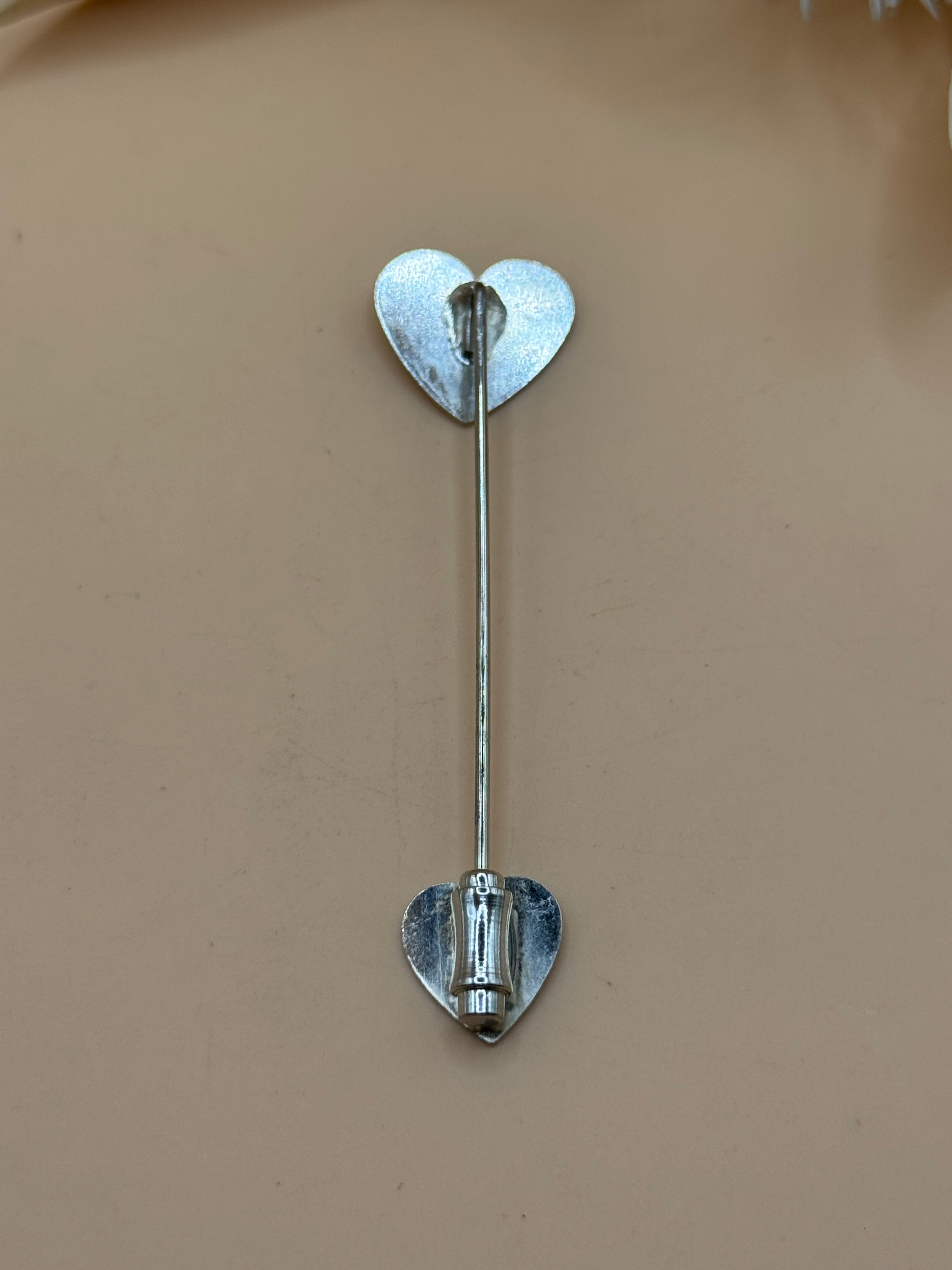 Silver Tone Double Heart Stick Pin Lapel Hat Scarf Sweater Brooch Romantic Gift