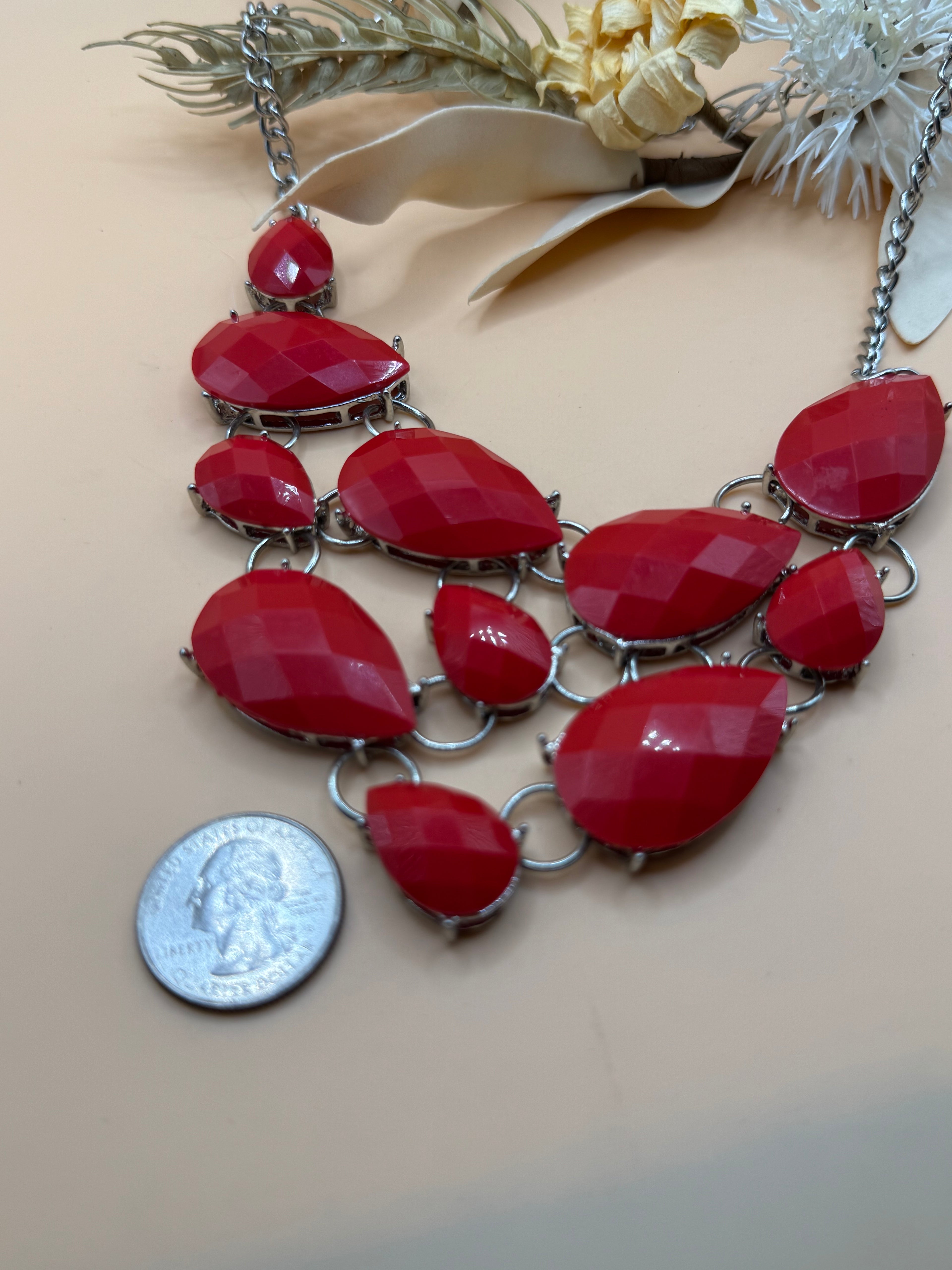 Red Faceted Acrylic Statement Bib Necklace Silver Tone Chain 16” Adjustable