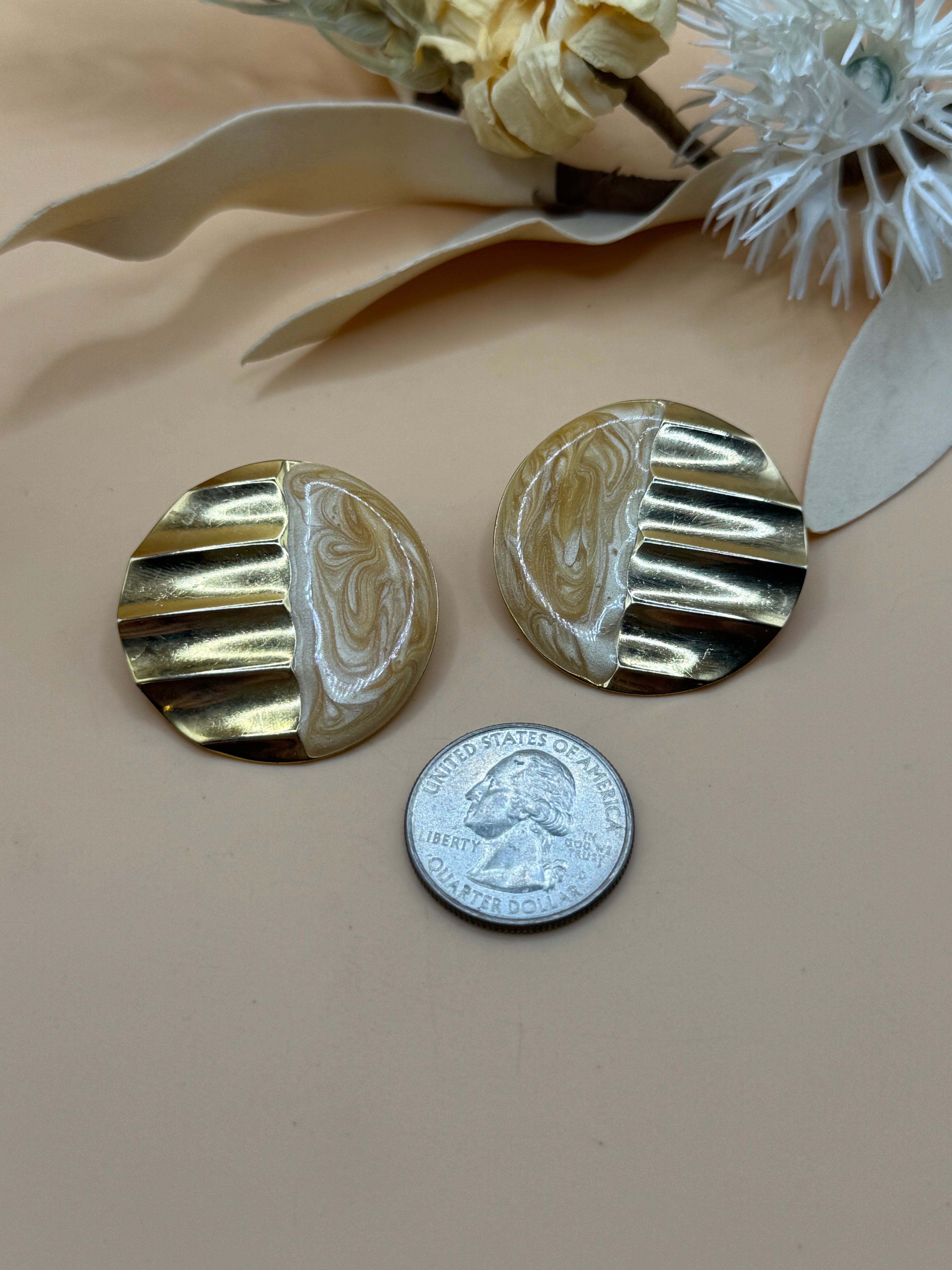 Vintage Gold Tone Textured Chevron Disc Stud Earrings Statement Jewelry