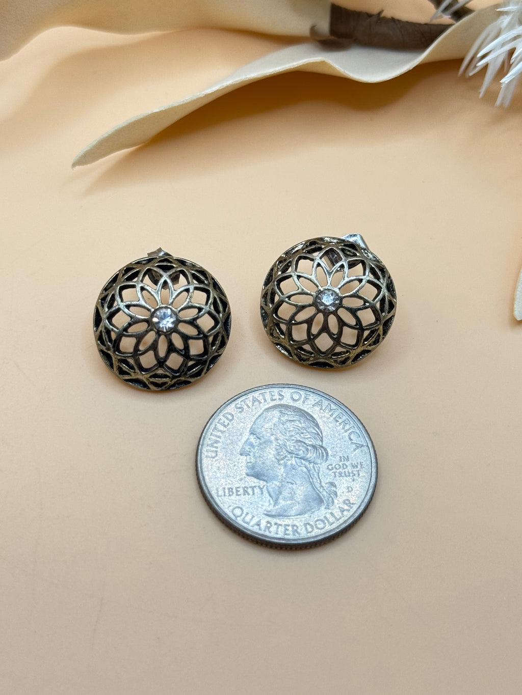 Silver Tone Openwork Flower Rhinestone Stud Earrings