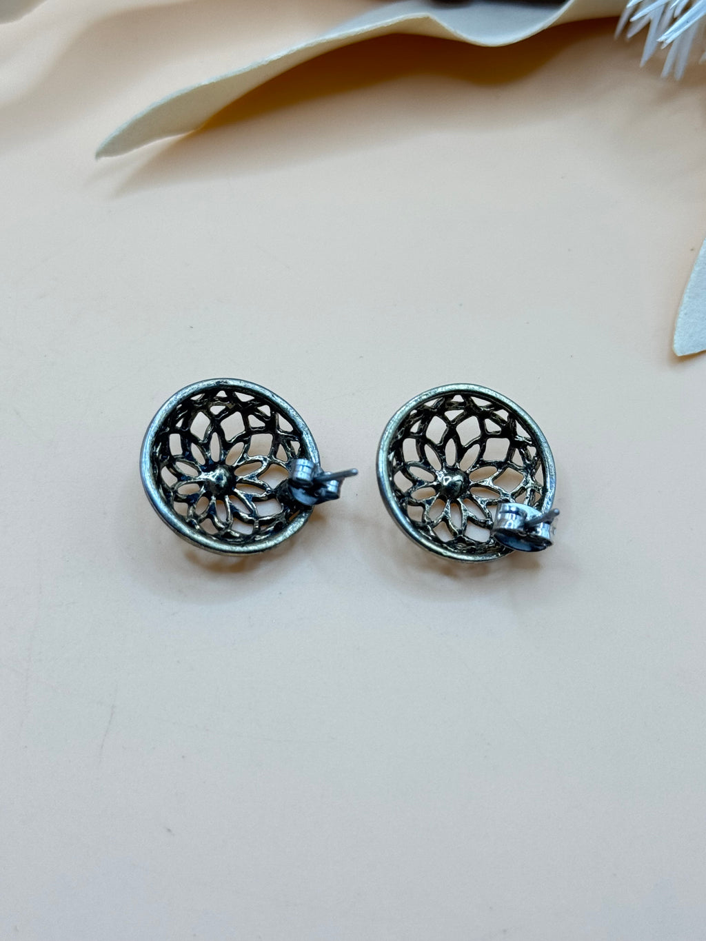 Silver Tone Openwork Flower Rhinestone Stud Earrings