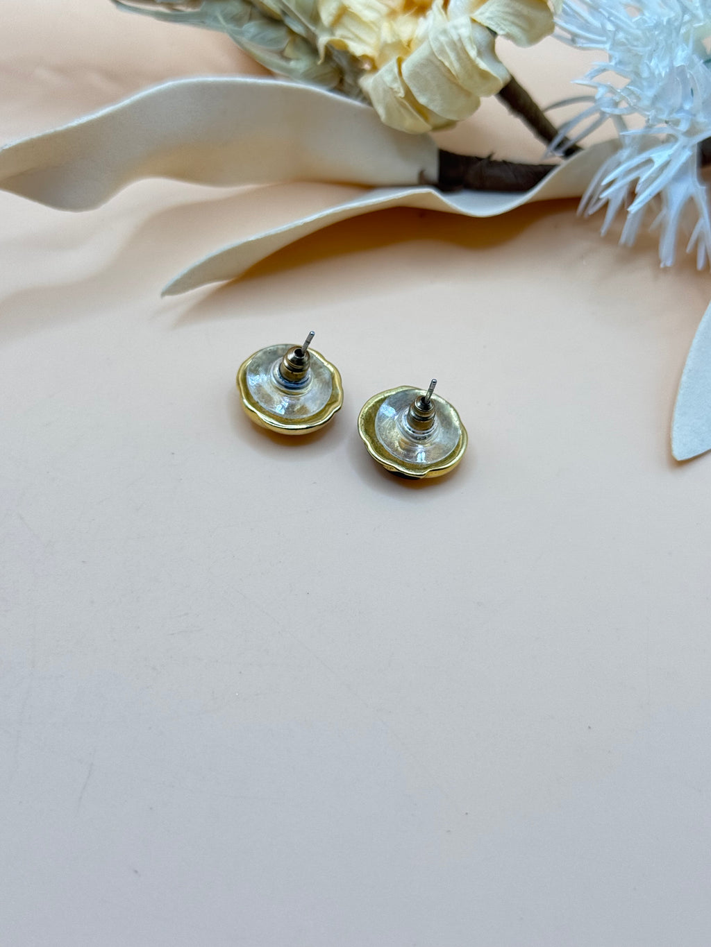 Vintage Black Enamel Gold Tone Swirl Stud Earrings