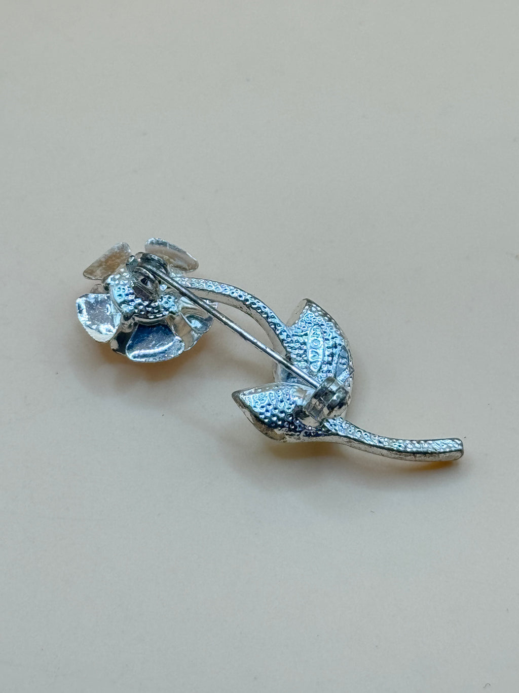 Vintage Avon Silver Tone Red Rhinestone Rose Brooch
