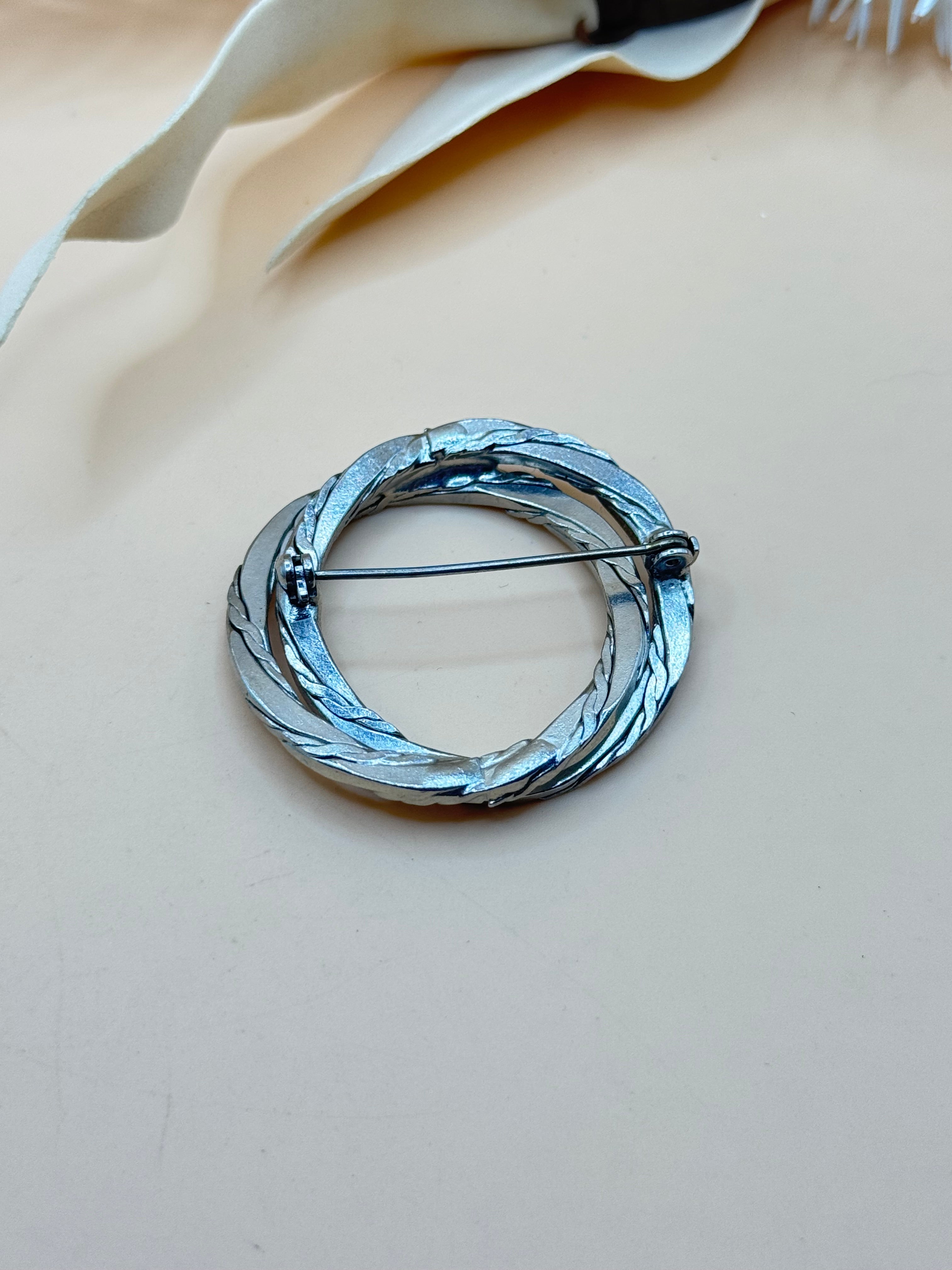 Vintage Silver Tone Twisted Wreath Circle Brooch